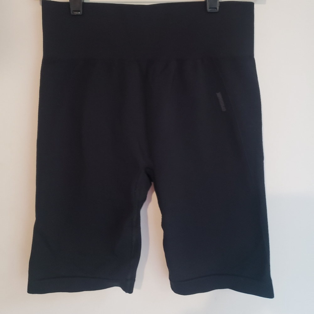 Womens Gymshark Biker Shorts Size Medium